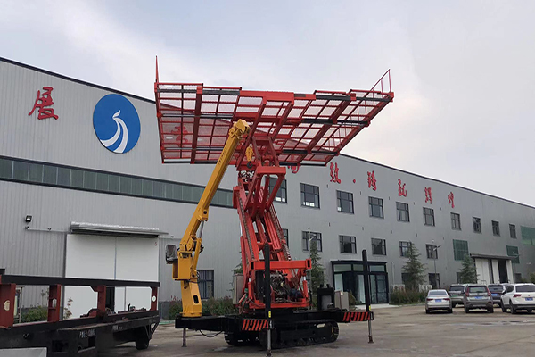 湖南客户订做20米钢结构反吊顶专用设备